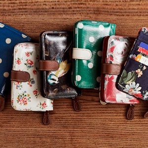 Purses & Wallets